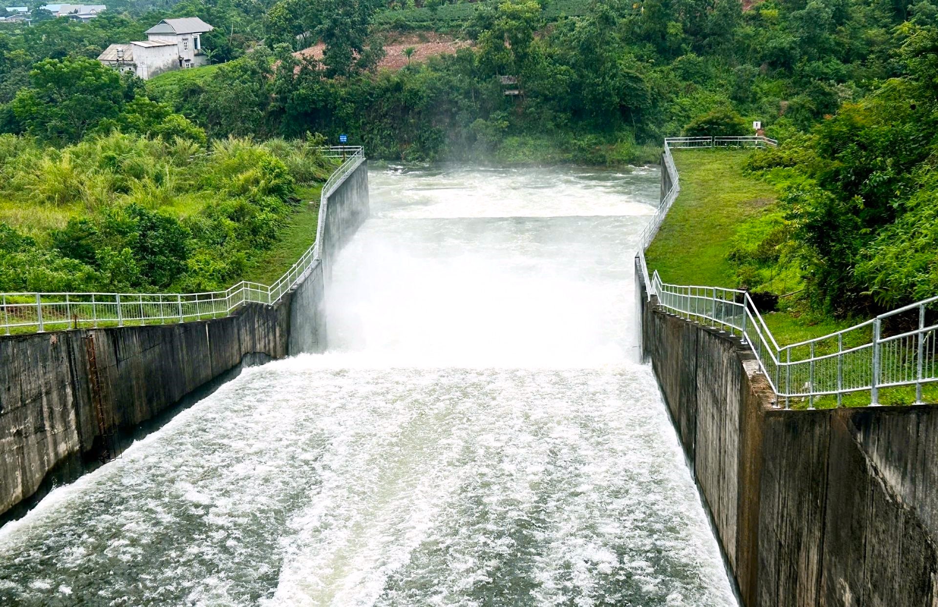 Hồ Núi Cốc xả nước, lũ sông Cầu lên: Bắc Ninh chủ động bảo đảm an toàn hạ du